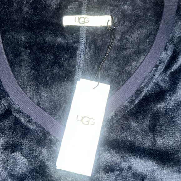 UGG Top Daisy Fleece  V-Neck Long Sleeve Lounge Top- Brand New With Tags - Picture 8 of 11